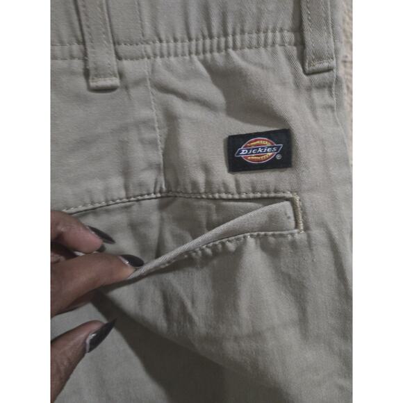 Dickies Men’s Flexible Durable Cargo Utility 7 Pockets Work Pants, Beige, 30x30 - Picture 5 of 8